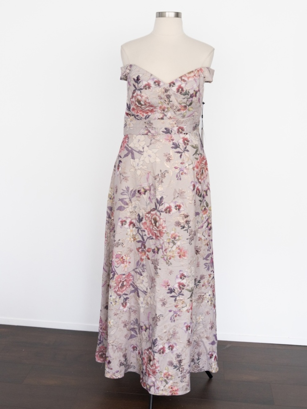 Adrianna Papell - Floral Metallic Jacquard Off Shoulder Ballgown - Picture 7 of 16